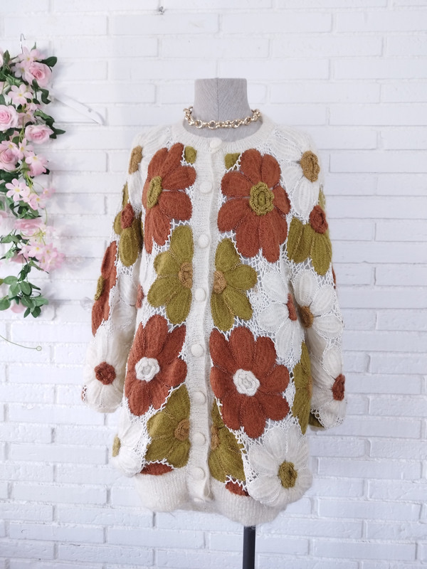 [V-JER-004] Cardigan Vintage Largo Flores Calado Hecho a Mano